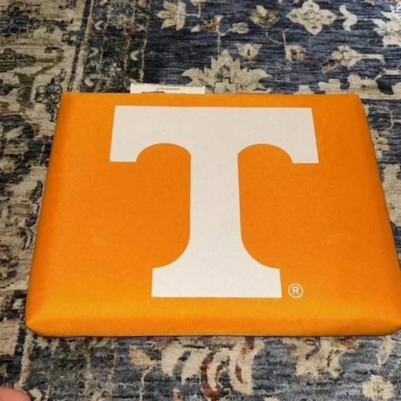 💥💥Clearance💥💥 Lot of TN Vols Fan Merch/Apparel ~ FAN BUNDLE - Picture 3 of 13